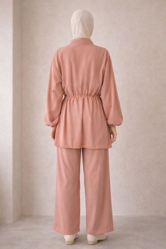 Zweiteiliges Set mit Ballonärmel und Taillengürtel - Rosa