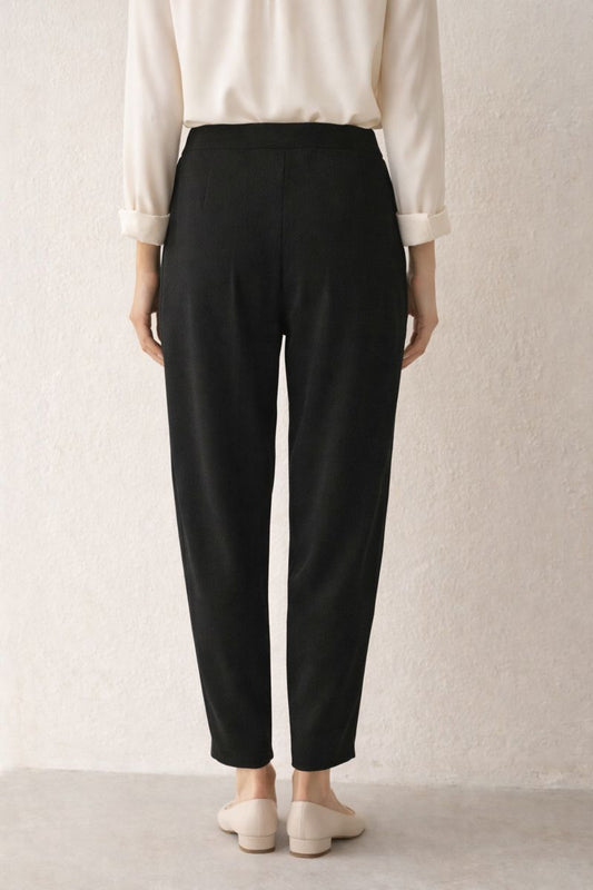 Bundfaltenhose mit Fronttasche - Schwarz