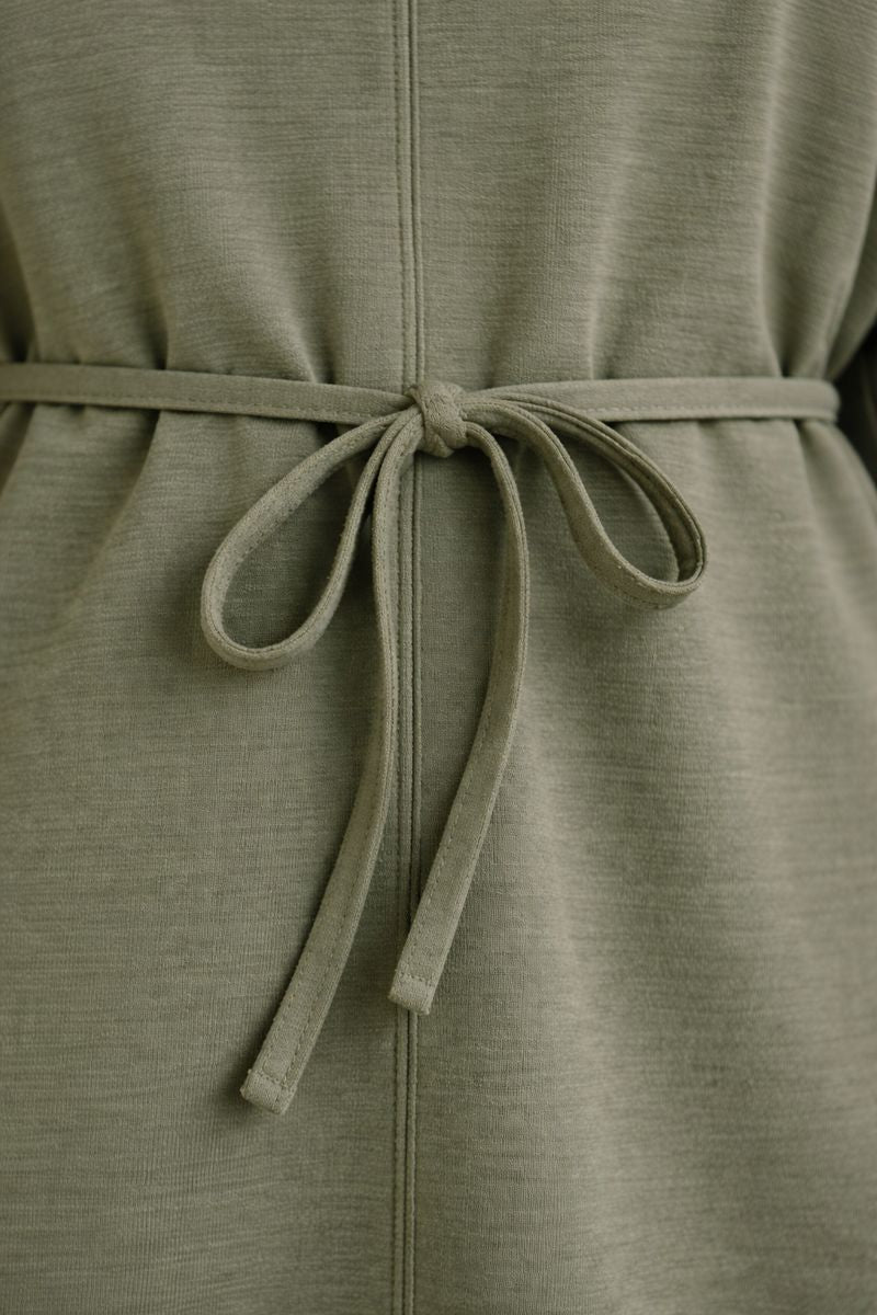 Zweiteiliges Set mit Gürtel - Grün