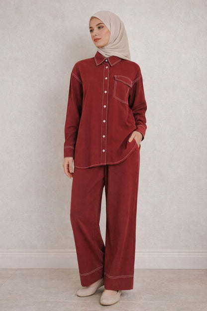 Zweiteiliges Set mit Ziernähte - Rot