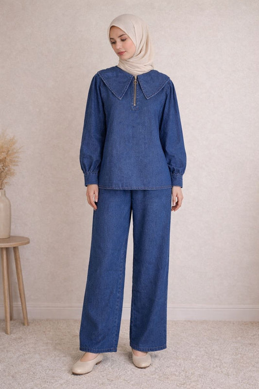 Zweiteiliger Jeans-Anzug mit Matrosenkragen