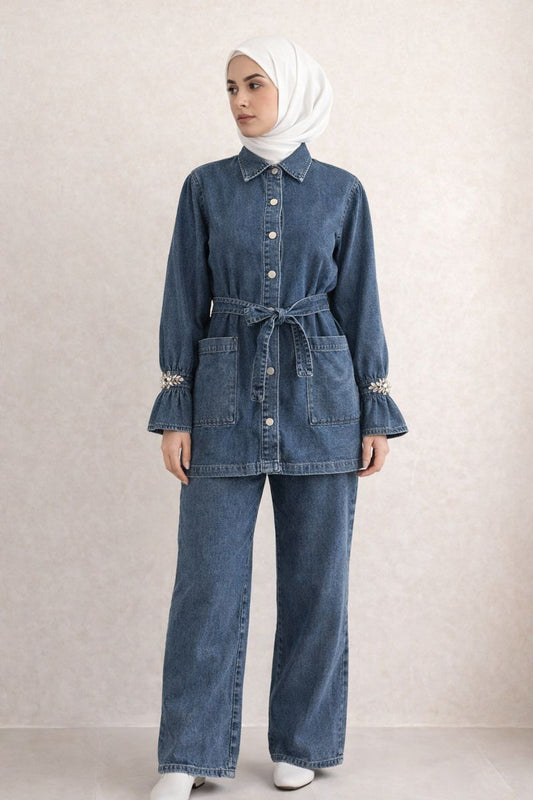 Jeans-Anzug mit Funkelstein-Manschette