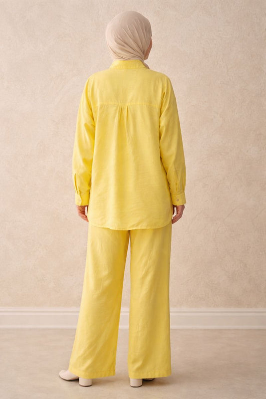 Zweiteiliges Set mit Perlenstickerei - Gelb