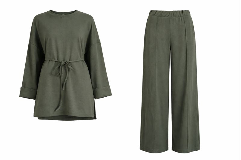 Zweiteiliges Set mit Gürtel - Grün