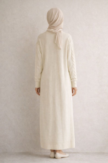 Strickkleid mit Zopfmuster - Weiß