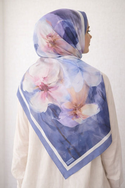 Hijab mit Blumenmuster - Violett