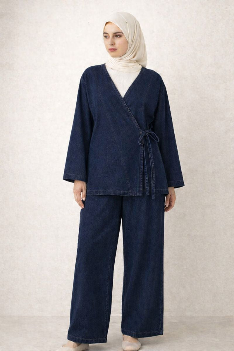 Zweiteiliger Jeans-Anzug mit seitlichem Tie-Front - Dunkelblau