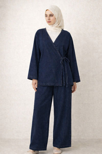 Zweiteiliger Jeans-Anzug mit seitlichem Tie-Front - Dunkelblau