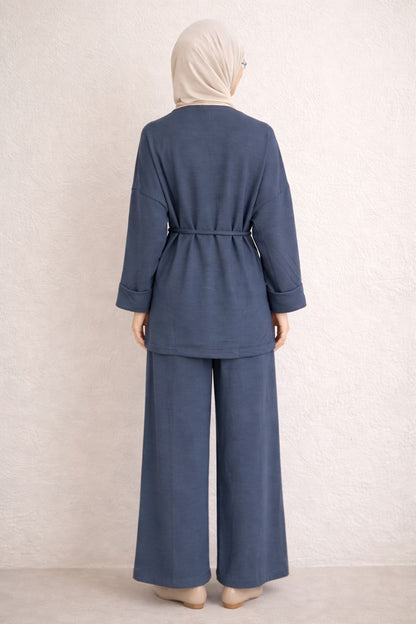 Zweiteiliges Set mit Gürtel - Blau