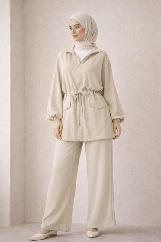 Zweiteiliges Set mit Ballonärmel und Taillengürtel - Beige